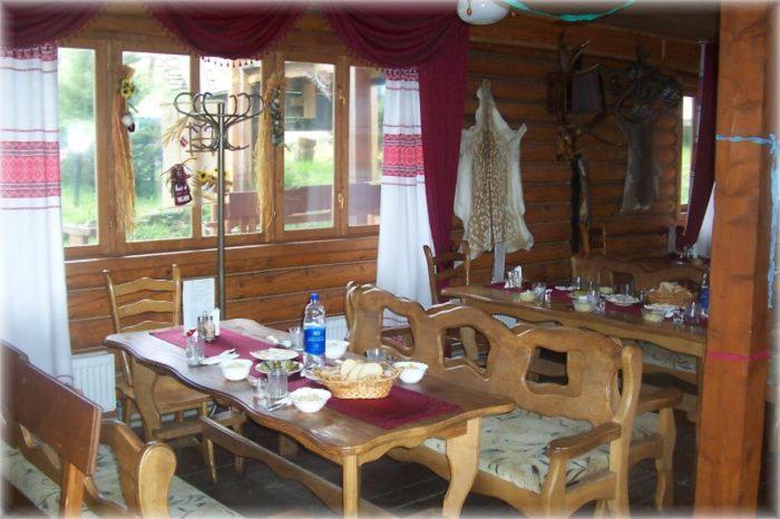 Boykivskiy Dvir Hotel Yasenitsa Zamkova Eksteriør billede