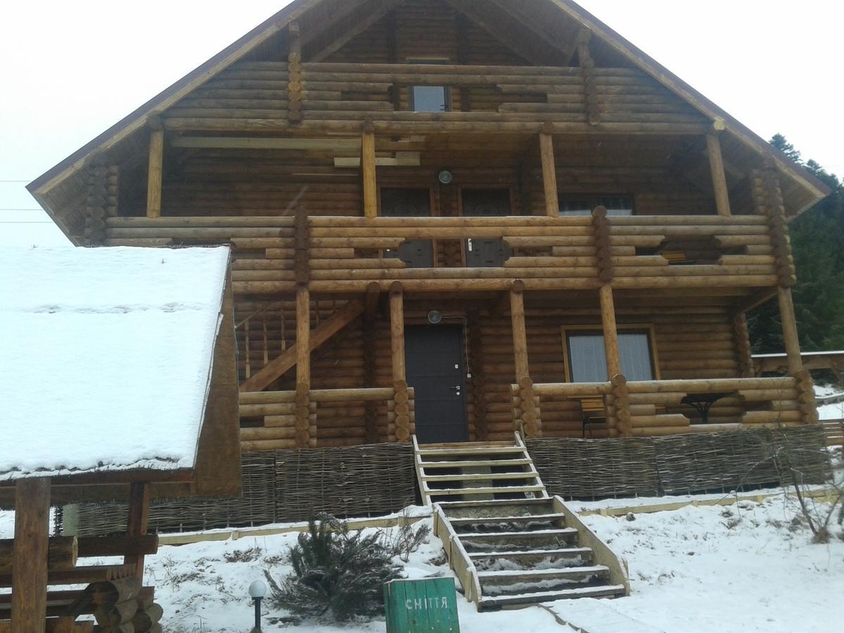 Boykivskiy Dvir Hotel Yasenitsa Zamkova Eksteriør billede